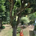 Le Cloky Bed and Breakfast 4*