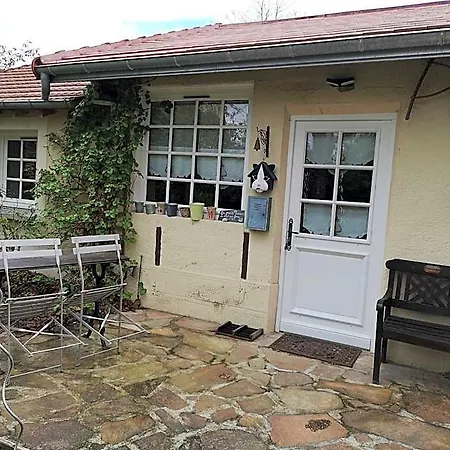 Le Cloky Bed & Breakfast 4*