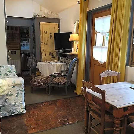 Bed & Breakfast Le Cloky 4*