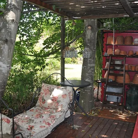 Le Cloky Bed & Breakfast Thomery